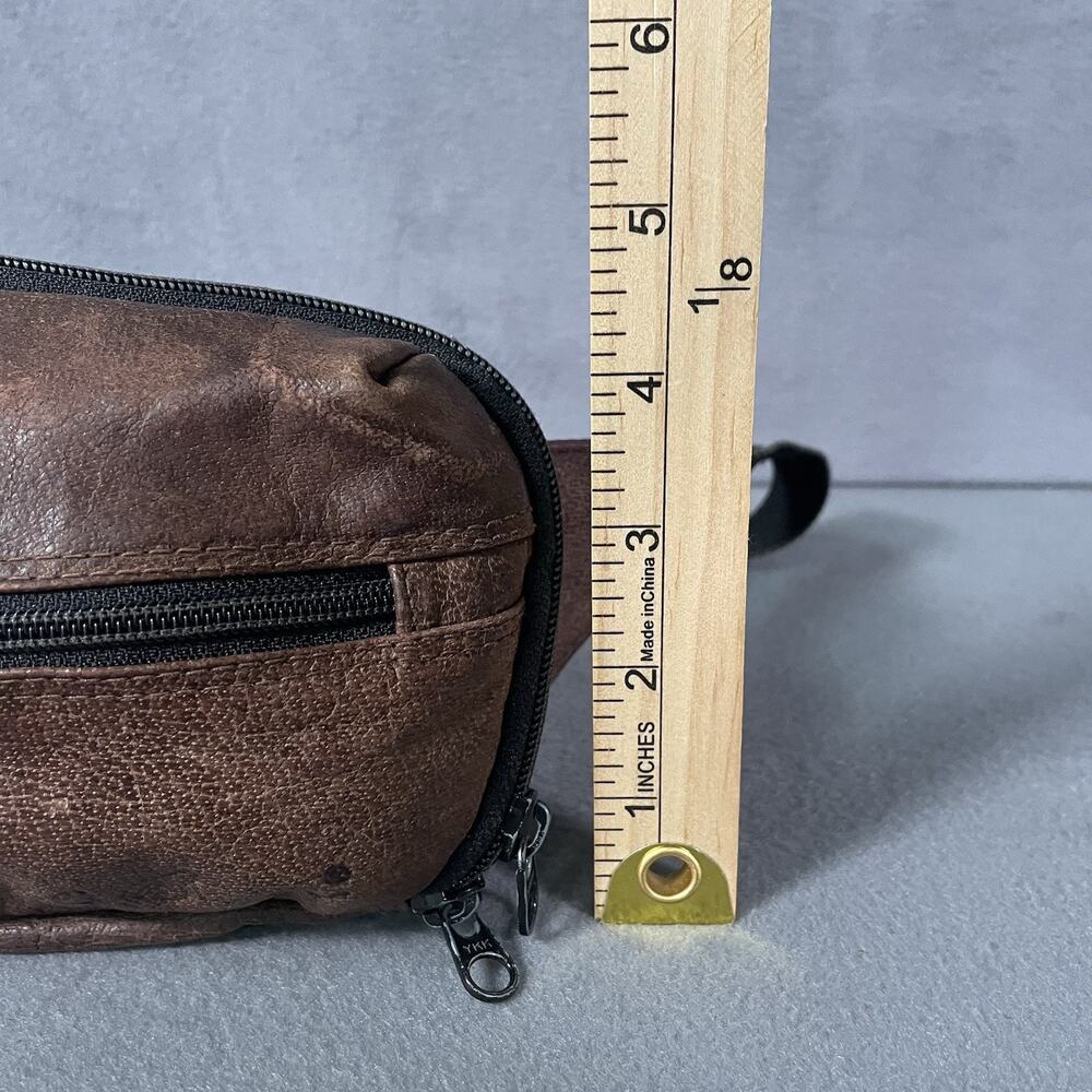 Vintage Eddie Bauer Brown Leather Crossbody Belt Bag Fanny Pack - Picture 4 of 7